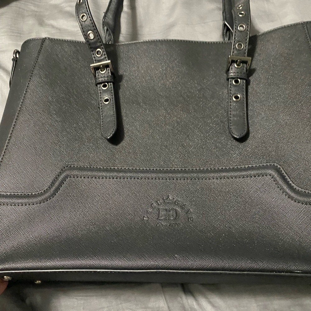 Women’s laptop bag. Lots of storage space.
